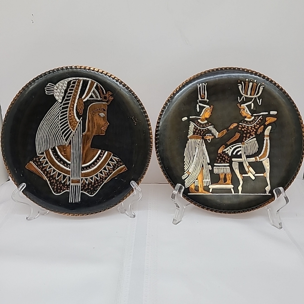 Egyptian Themed Decorative Plates Set Of 2 7 3/4"